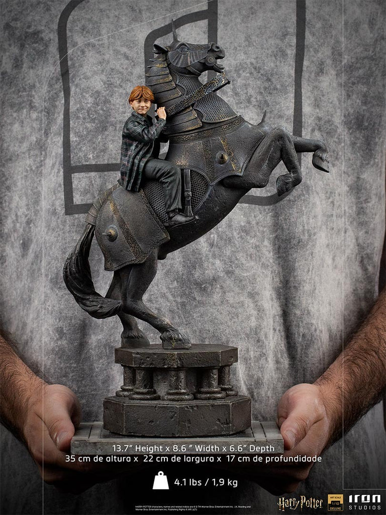 Estátua Ron Weasley at the Wizard Chess Deluxe - Harry Potter - Art Scale 1/10 - Iron Studios