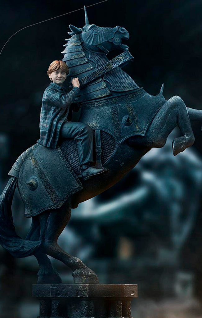 Estátua Ron Weasley at the Wizard Chess Deluxe - Harry Potter - Art Scale 1/10 - Iron Studios