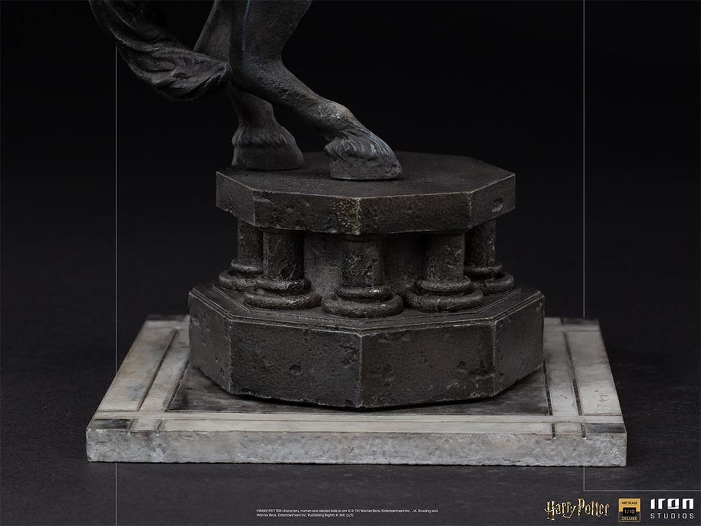 Estátua Ron Weasley at the Wizard Chess Deluxe - Harry Potter - Art Scale 1/10 - Iron Studios