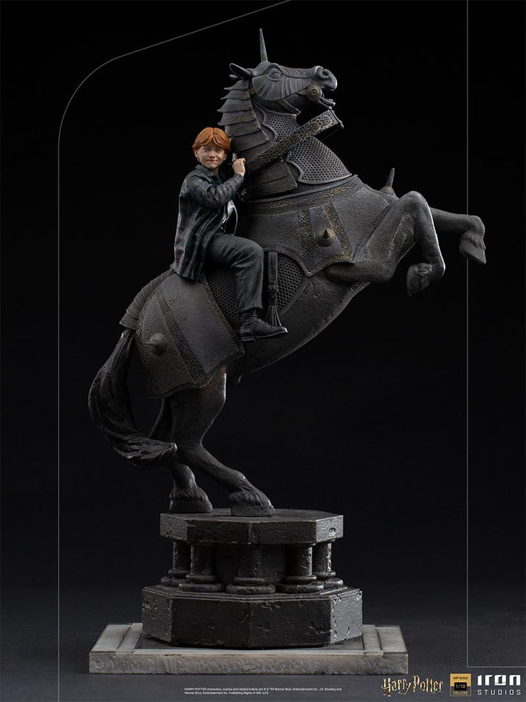 Estátua Ron Weasley at the Wizard Chess Deluxe - Harry Potter - Art Scale 1/10 - Iron Studios