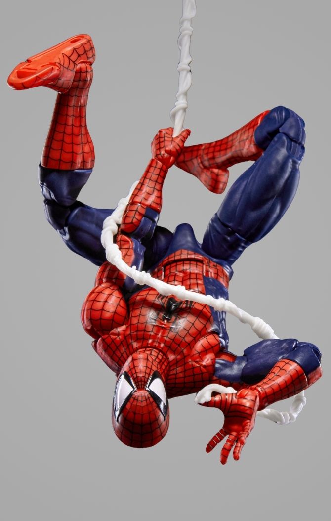 Figura Spiderman - Marvel - Maximum Series - Hasbro – Iron Studios