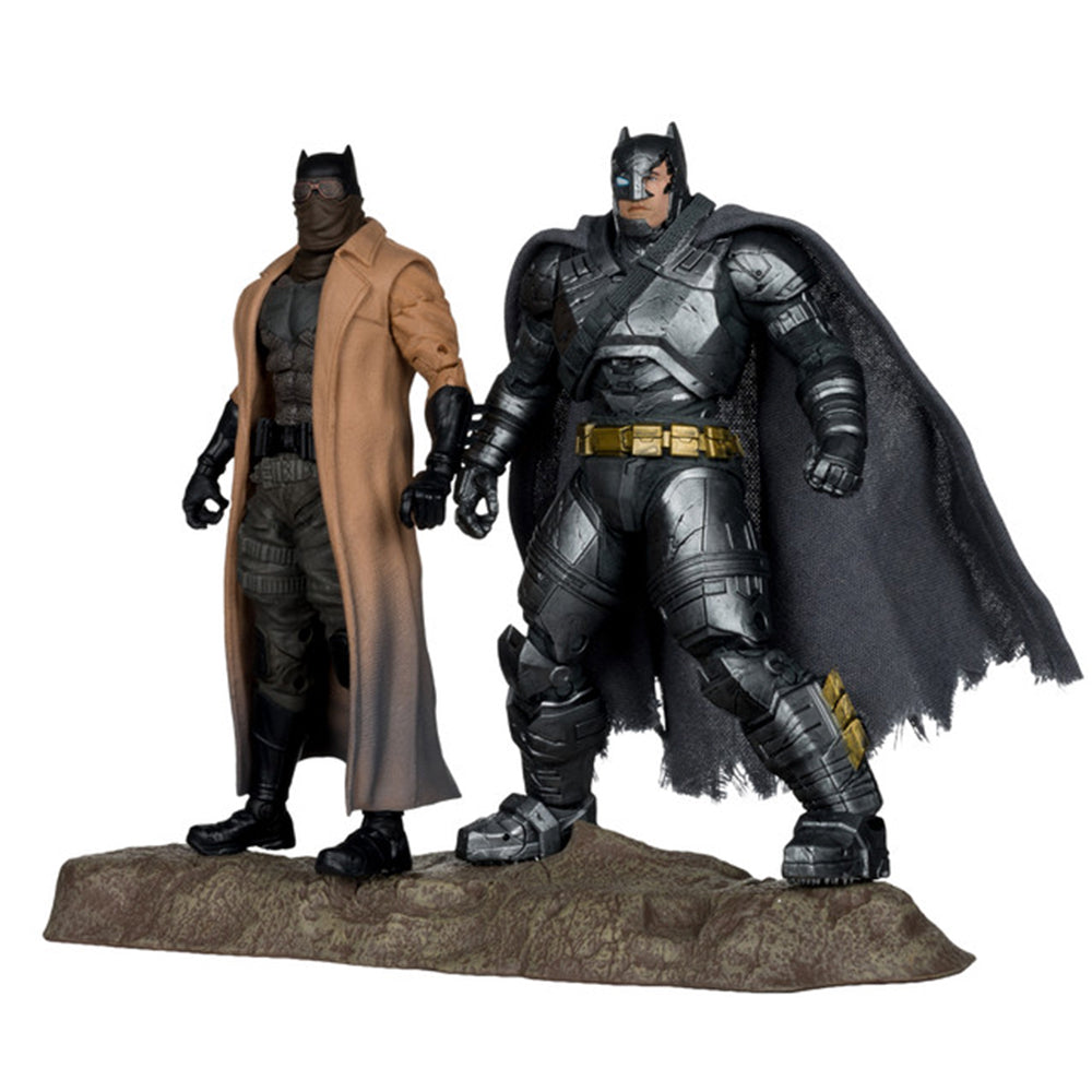 Figura Knightmare Batman and Armored Batman - DC - Pack Gold Label Collector Edition Ex - McFarlane