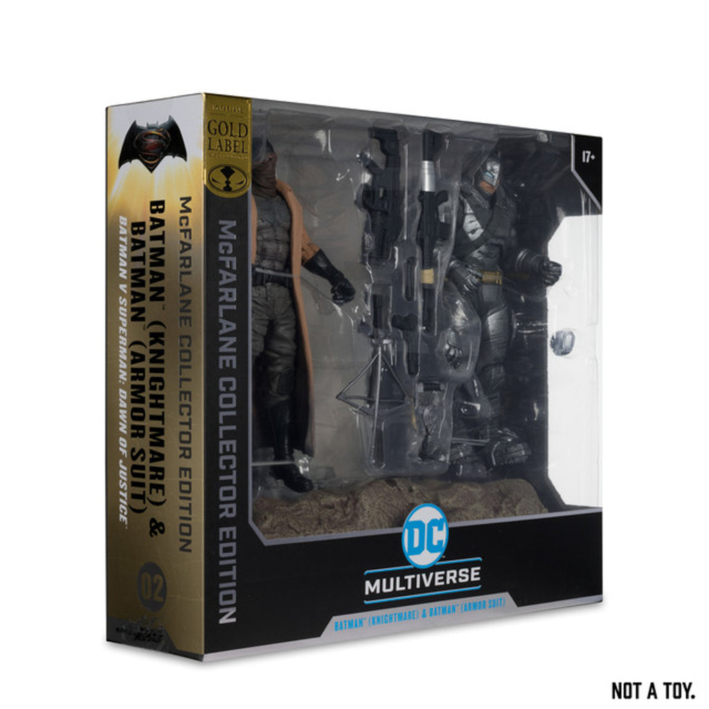 Figura Knightmare Batman and Armored Batman - DC - Pack Gold Label Collector Edition Ex - McFarlane