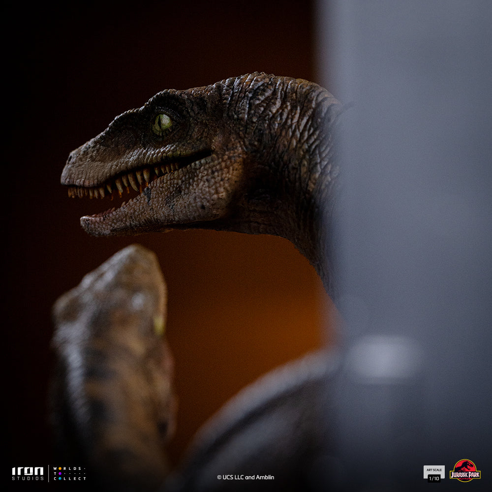 Voucher Pré-venda - Estátua Raptors at the Kitchen’s Door – Jurassic Park – Art Scale 1/10 – Iron Studios