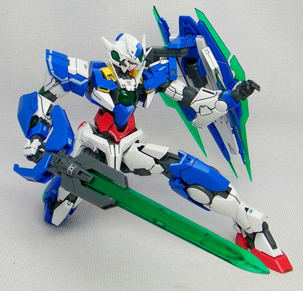 GNT-0000 Gundam OO QanT - Gundam - MG 1/100 - Bandai