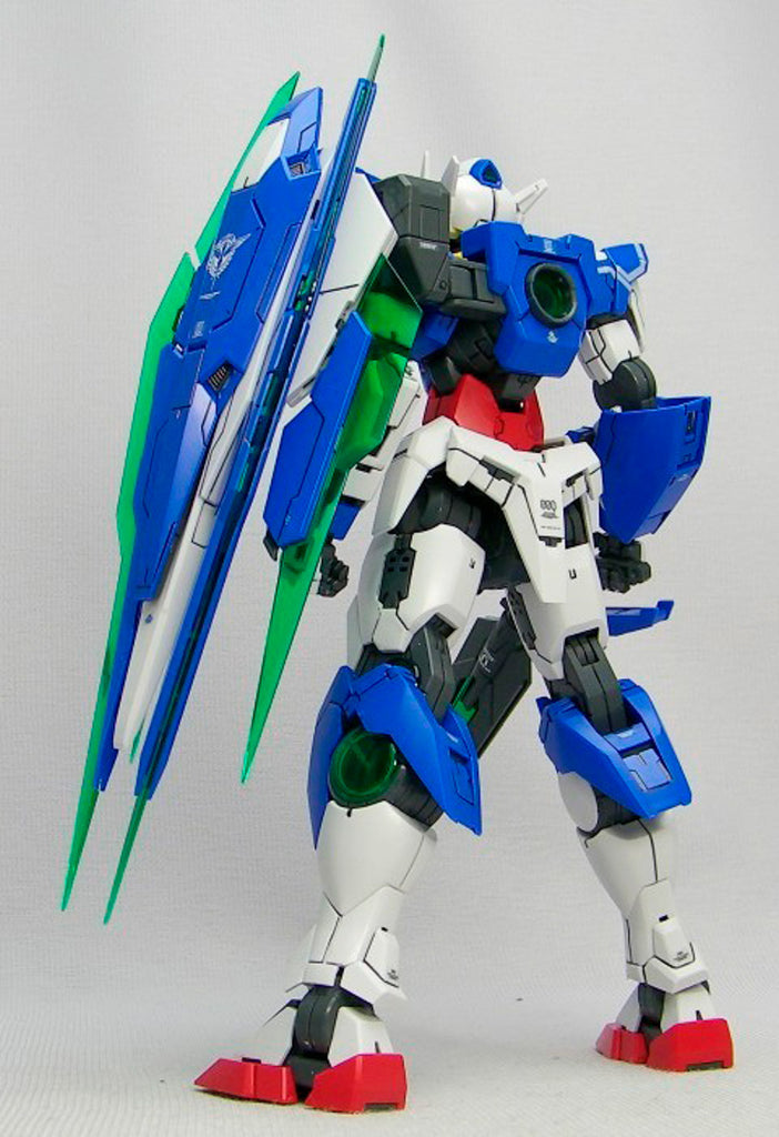 GNT-0000 Gundam OO QanT - Gundam - MG 1/100 - Bandai