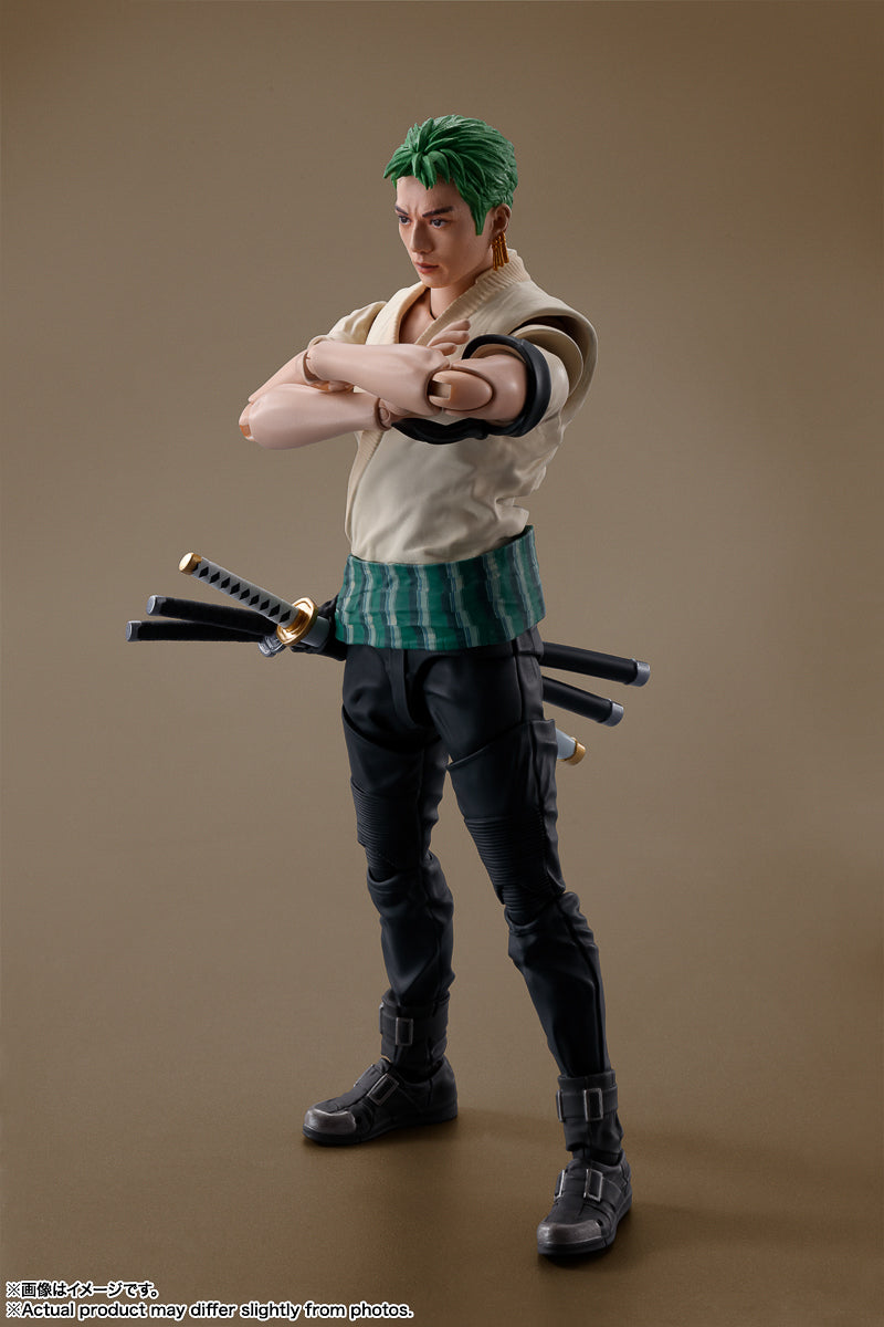Figura Roronoa Zoro - Netflix Serie One Piece - S.H.Figuarts - Bandai