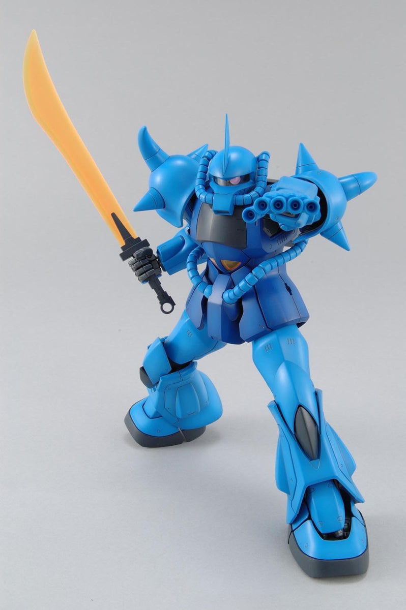 MS-07B Gouf Ver 2.0 - Gundam - MG 1/100 - Bandai – Iron Studios Brasil