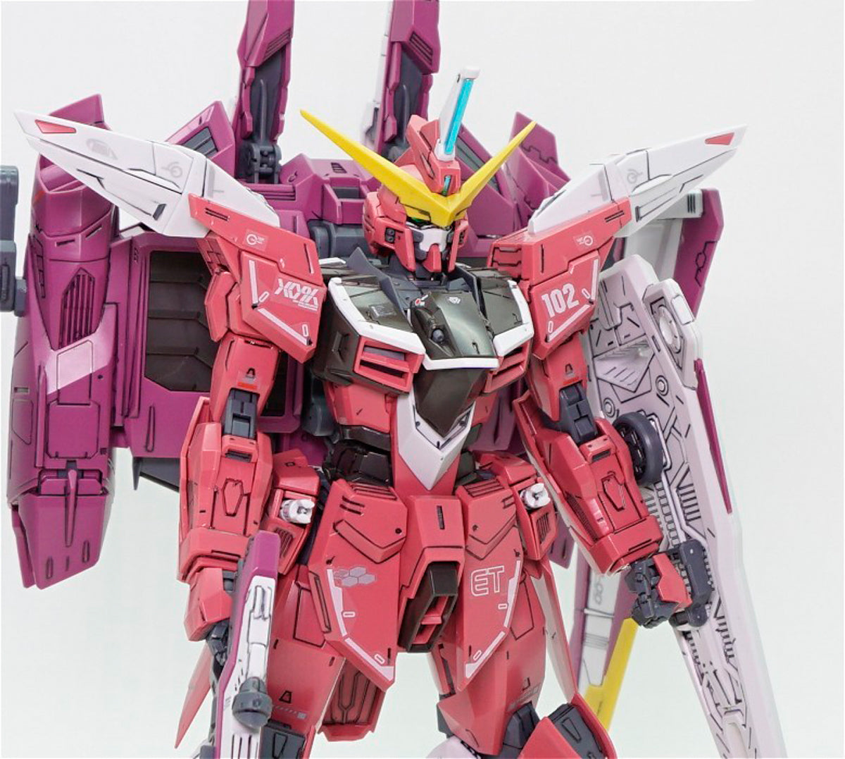 BANDAI JUSTICE GUNDAM 1/100 マスターグレード Justice Gundam - Gundam - MG 1/100 - Bandai – Iron Studios Brasil