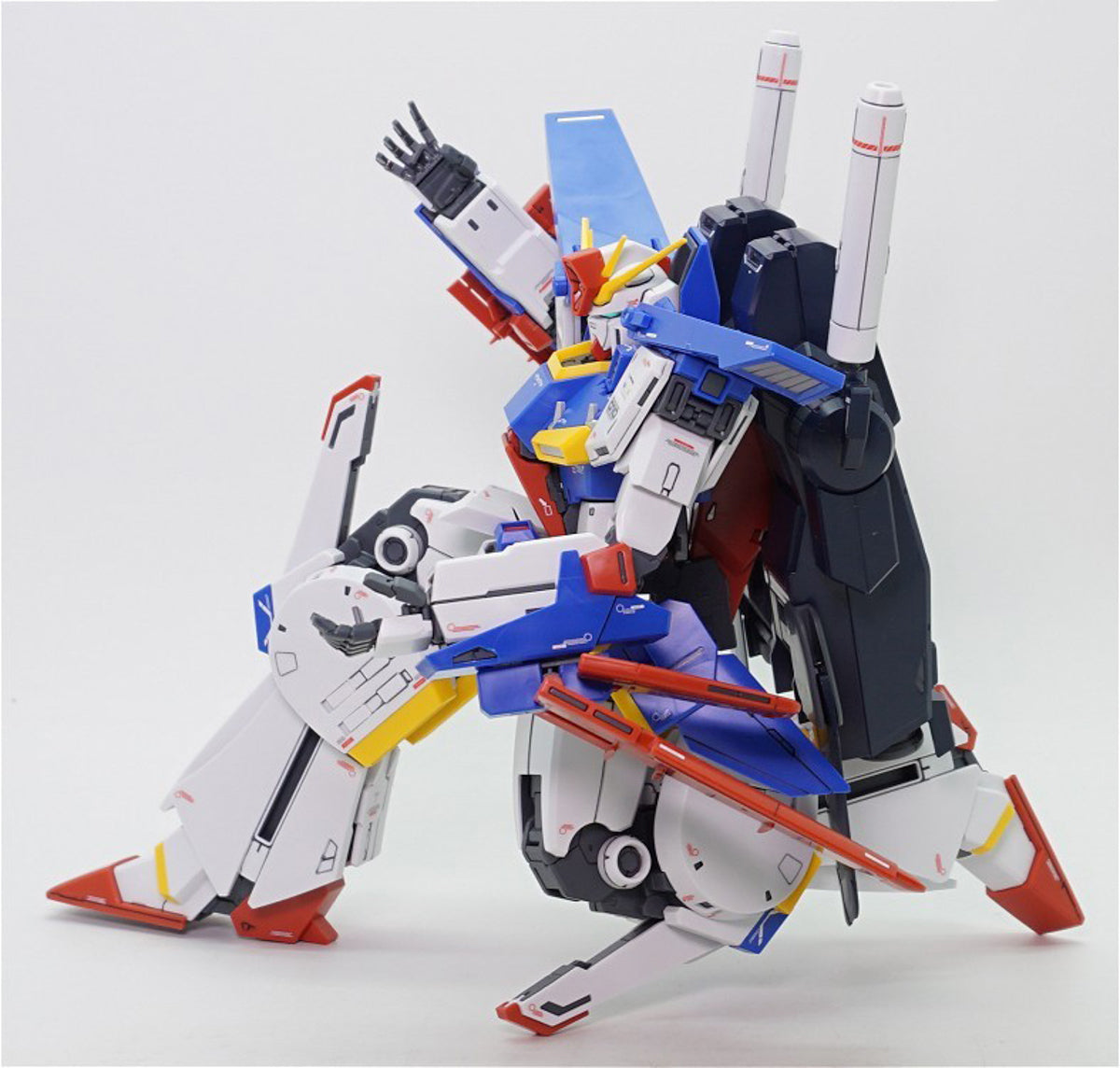 ZZ Gundam Ver KA - Gundam - MG 1/100 - Bandai – Iron Studios Brasil