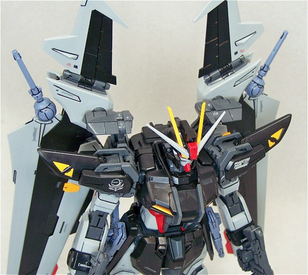 Strike Noir Gundam - Gundam - MG 1/100 - Bandai