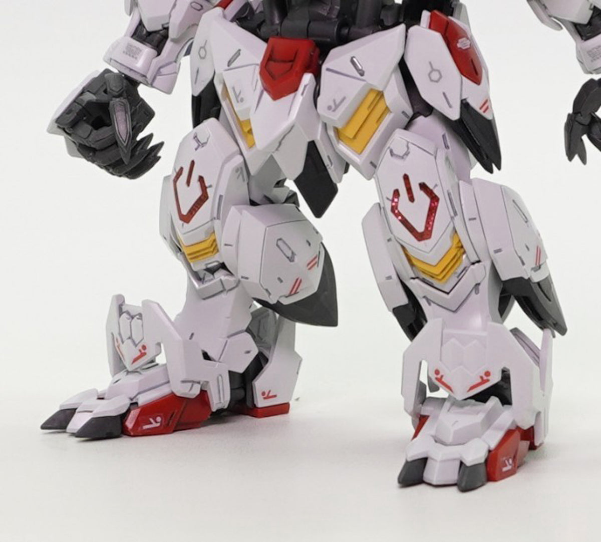 ASW-G-08 Gundam Barbatos - Gundam MGSD - Bandai – Iron Studios Brasil