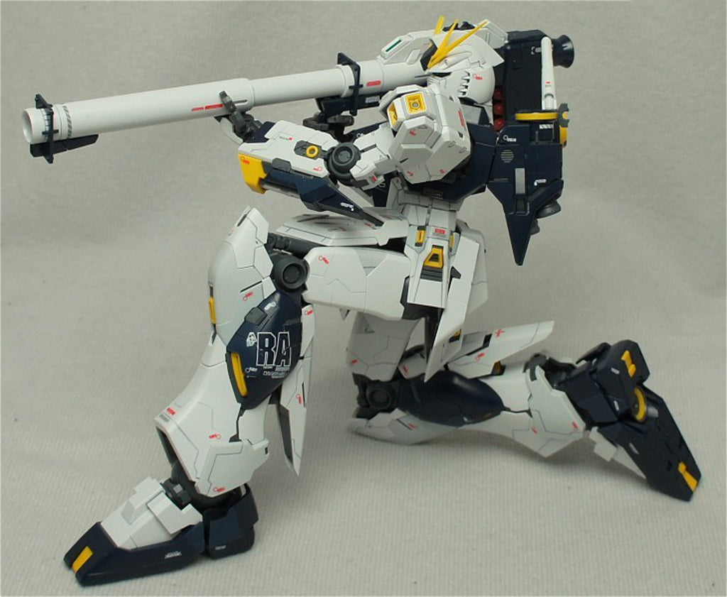 Nu Gundam Ver KA - Gundam - MG 1/100 - Bandai