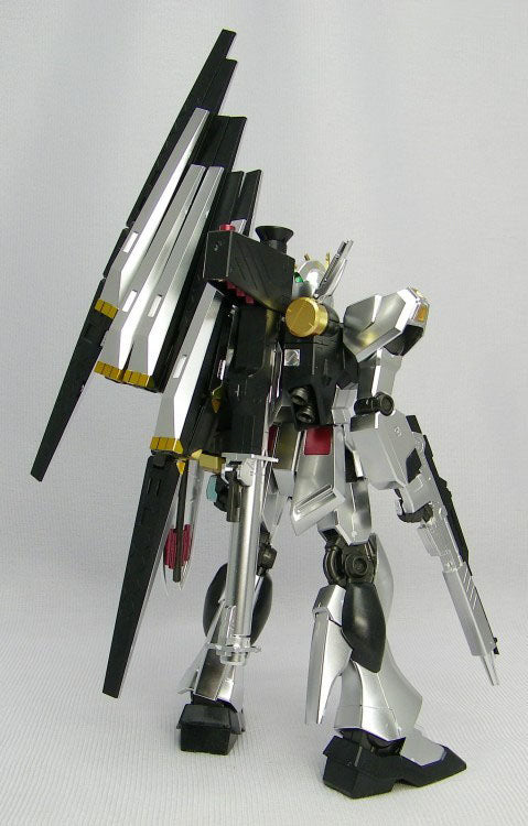 RX-93 Nu Gundam Metallic Coating Ver - Gundam - HGUC 1/144 - Bandai