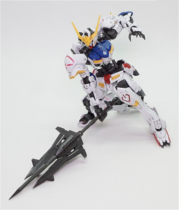Model Kit Gundam Barbatos - Gundam - MG 1/100 - Bandai