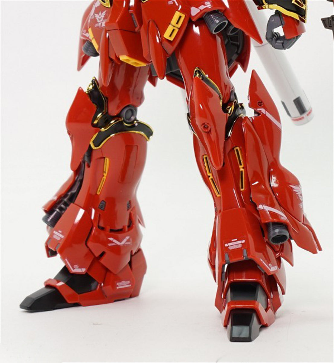MSN-06S Sinanju - Gundam - RG 1/144 - Bandai – Iron Studios Brasil