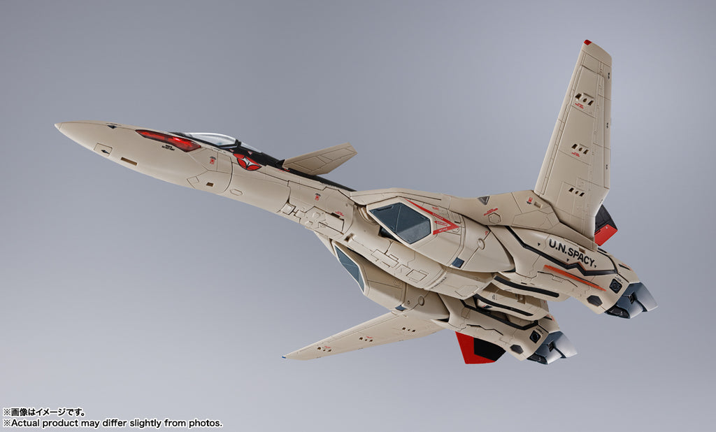 FIgura YF-19 Excalibur Isamu Alva Dyson Use - Macross Plus - DX Chogokin - Bandai