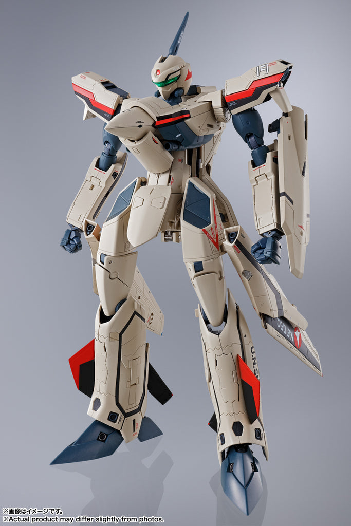 FIgura YF-19 Excalibur Isamu Alva Dyson Use - Macross Plus - DX Chogokin - Bandai
