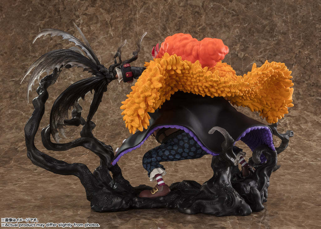 Estátua Marshall D. Teach Kurouzu - One Piece - Figuarts Zero - Bandai