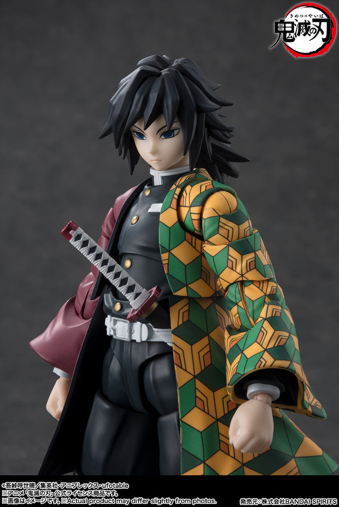 Figura Giyu Tomioka - Demon Slayer - S.H.Figuarts - Bandai