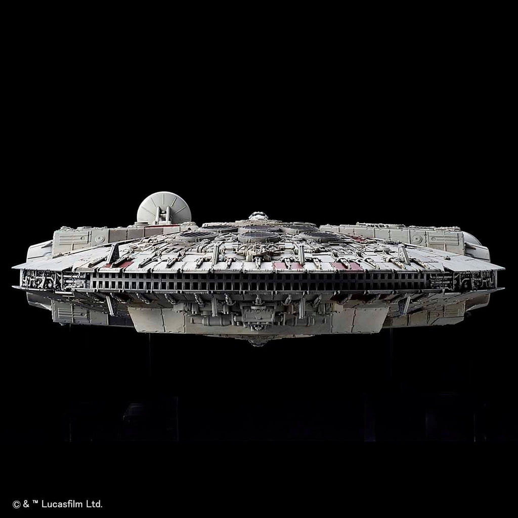 Millennium Falcon Star Wars The Rise of Skywalker - Star Wars - 1/144 Scale - Bandai