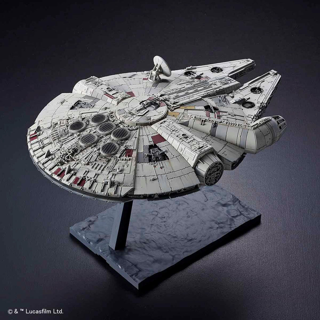 Millennium Falcon Star Wars The Rise of Skywalker - Star Wars - 1/144 Scale - Bandai