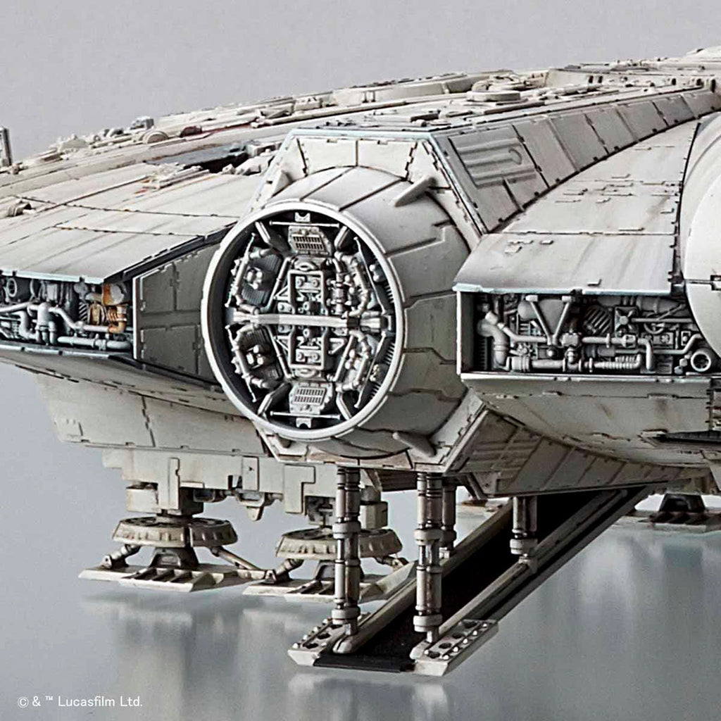Millennium Falcon Star Wars The Rise of Skywalker - Star Wars - 1/144 Scale - Bandai