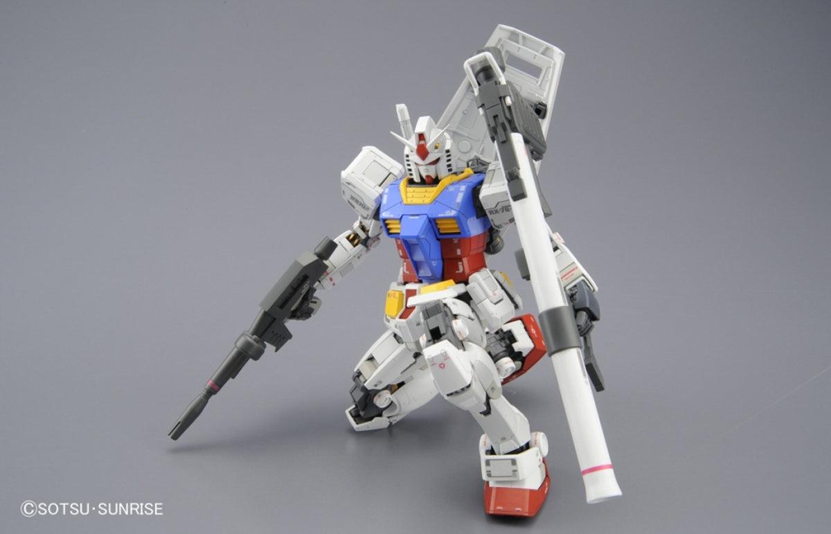 RX-78-2 Gundam Ver 3.0 - Gundam - MG 1/100 - Bandai – Iron Studios