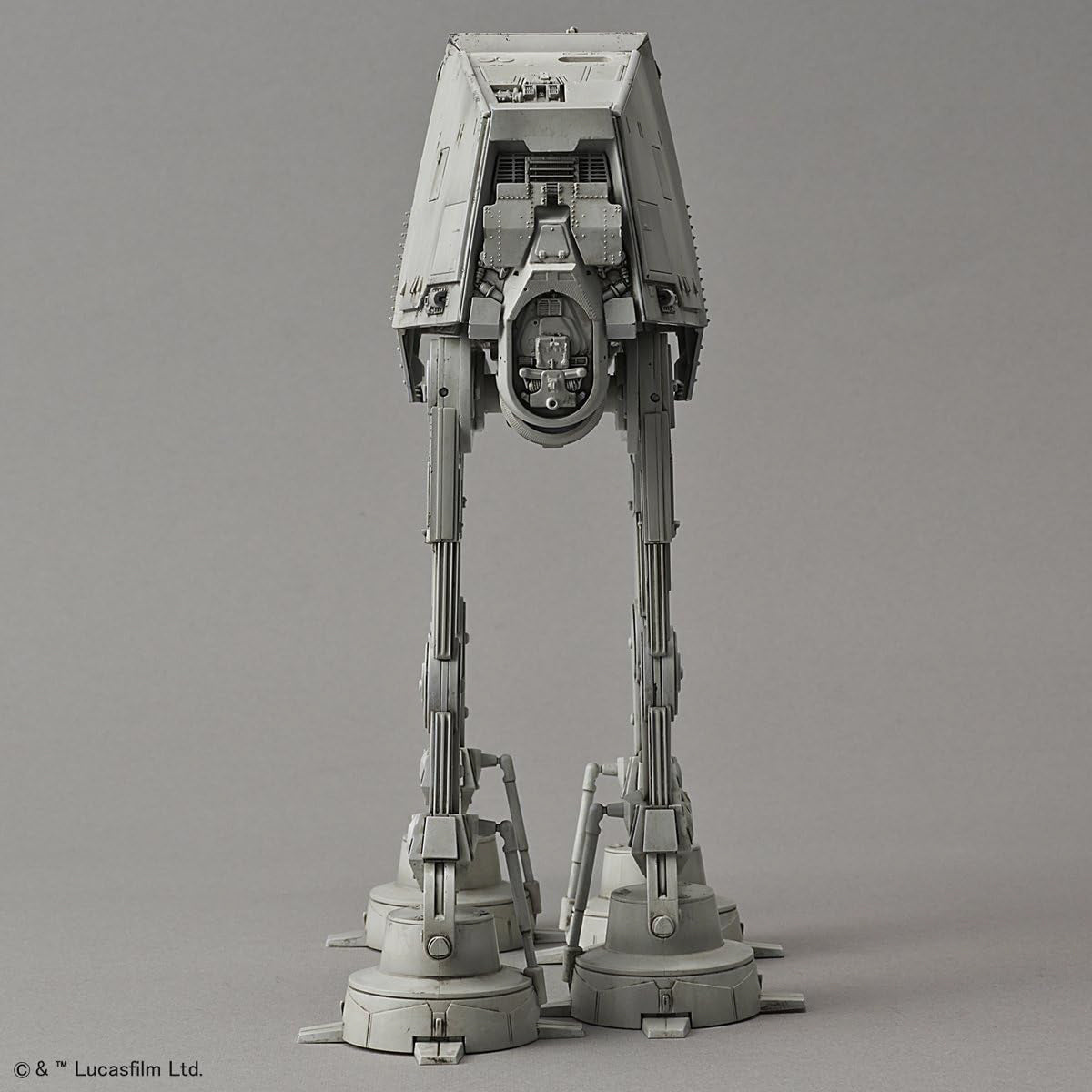 AT-AT - Star Wars - Model Kit 1/144 - Bandai – Iron Studios Brasil