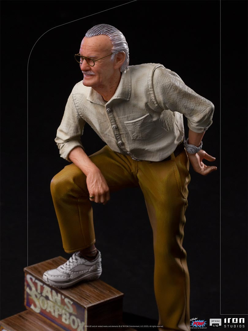 Estátua Stan Lee Regular Art Scale 1/10 - Iron Studios