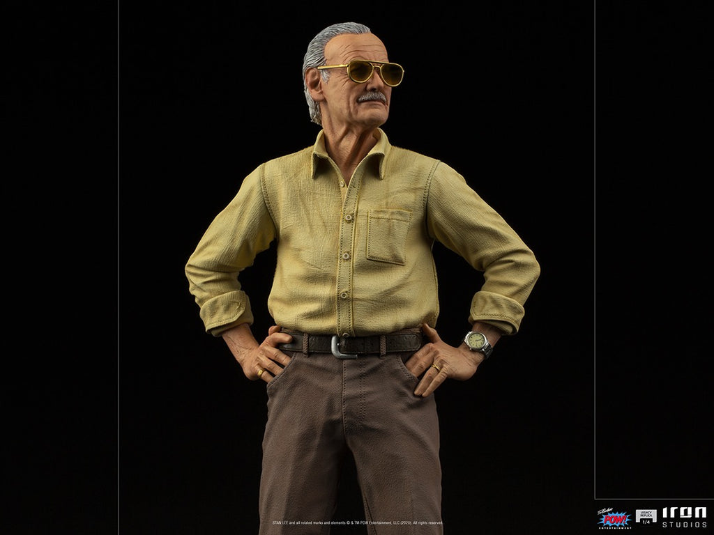 Estátua Stan Lee - Pow! - Legacy Replica 1/4 - Iron Studios