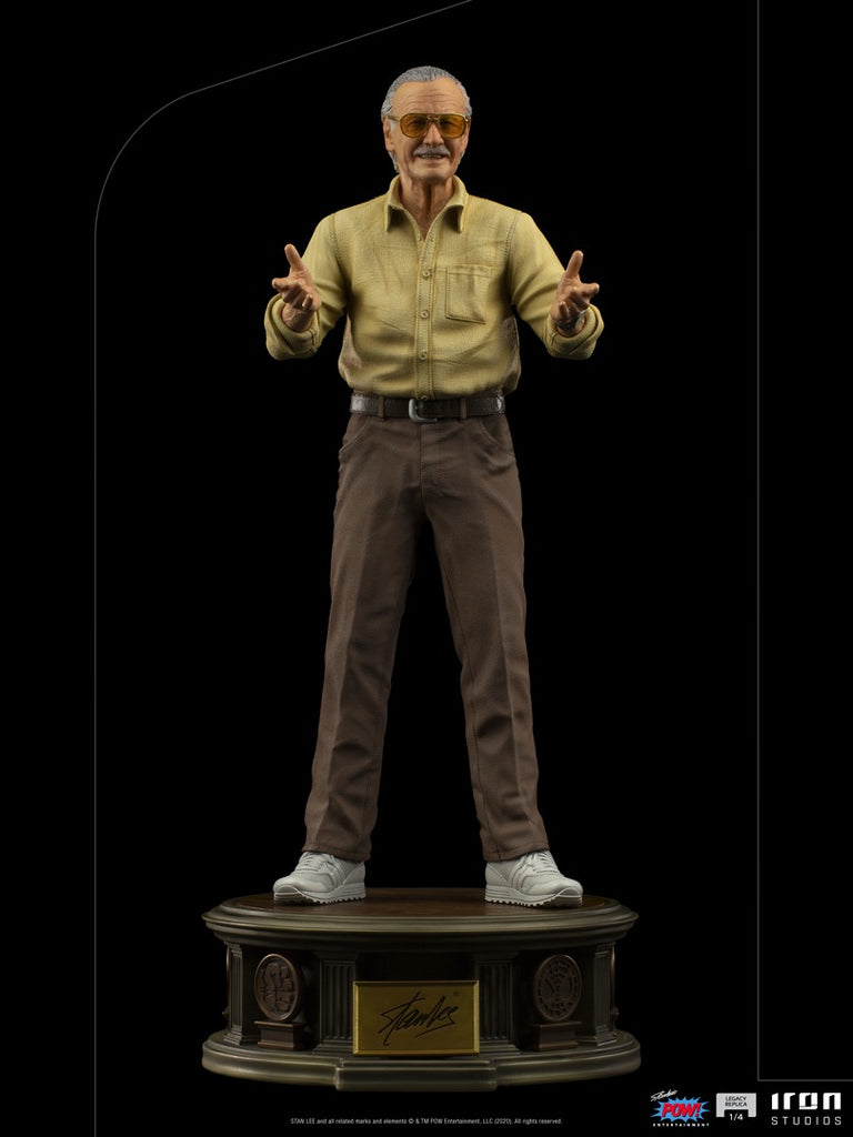 Estátua Stan Lee - Pow! - Legacy Replica 1/4 - Iron Studios