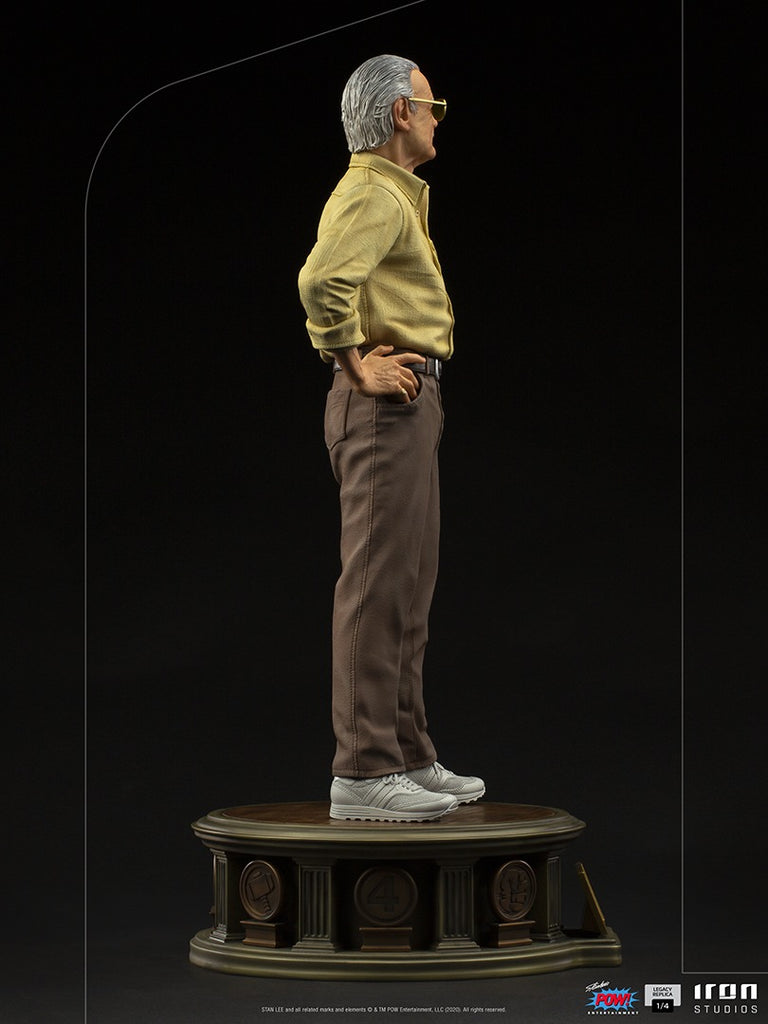 Estátua Stan Lee - Pow! - Legacy Replica 1/4 - Iron Studios