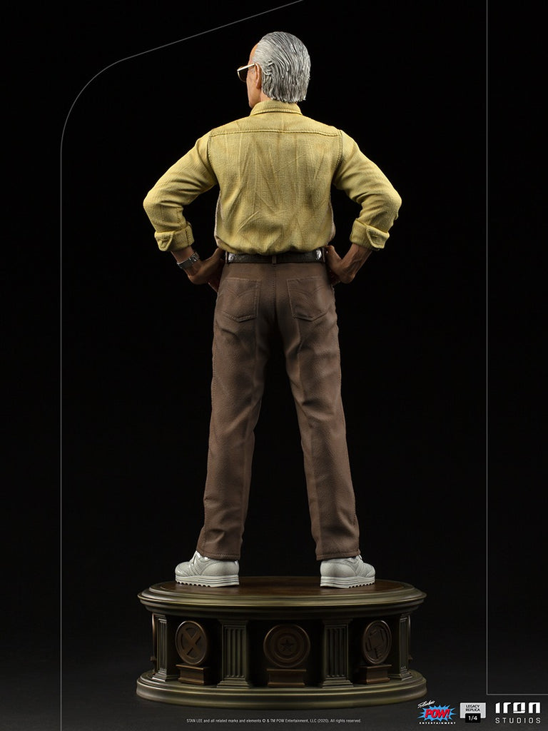 Estátua Stan Lee - Pow! - Legacy Replica 1/4 - Iron Studios