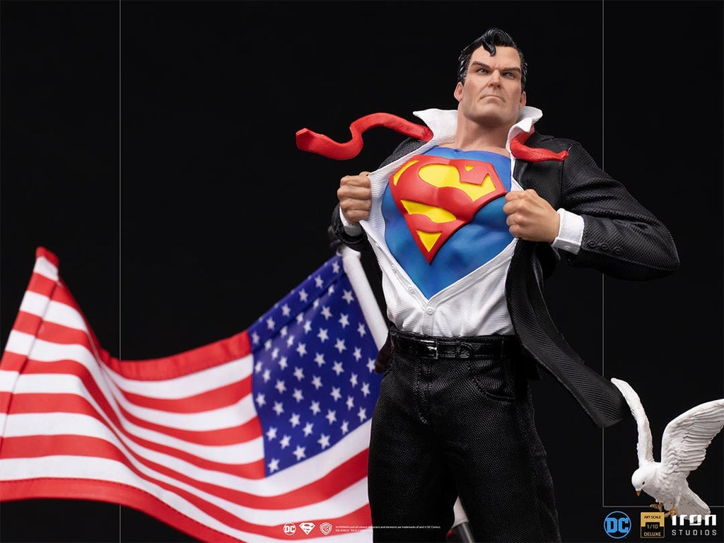 Estátua Clark Kent Deluxe - DC Comics - Art Scale 1/10 - Iron Studios