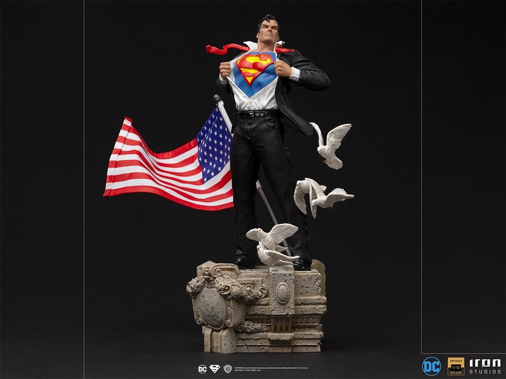Estátua Clark Kent Deluxe - DC Comics - Art Scale 1/10 - Iron Studios