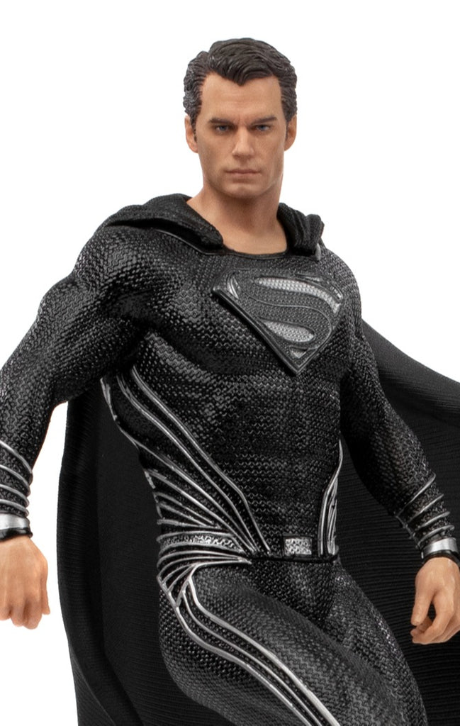 Estátua Superman Black Suit - Justice League - Art Scale 1/10 - Iron Studios