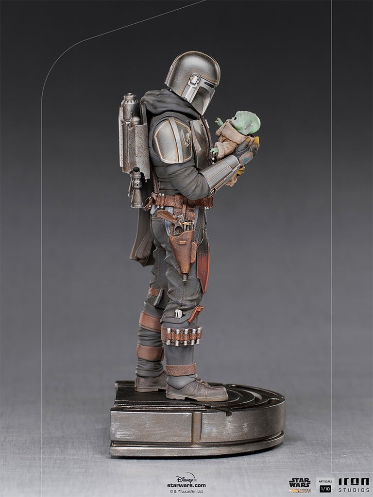 Estátua The Mandalorian and Grogu - The Mandalorian - Art Scale 1/10 -  Iron Studios