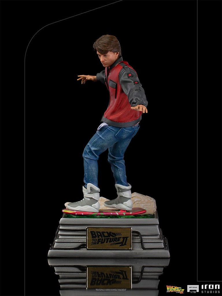 Estátua Marty McFly on Hoverboard - Back to the Future - Art Scale 1/10 - Iron Studios