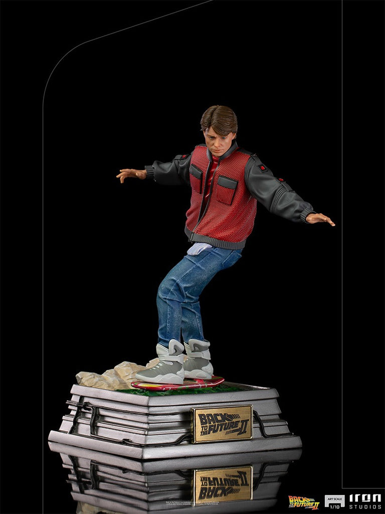 Estátua Marty McFly on Hoverboard - Back to the Future - Art Scale 1/10 - Iron Studios