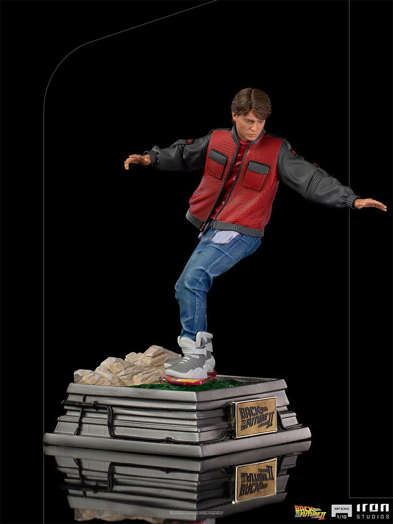 Estátua Marty McFly on Hoverboard - Back to the Future - Art Scale 1/10 - Iron Studios