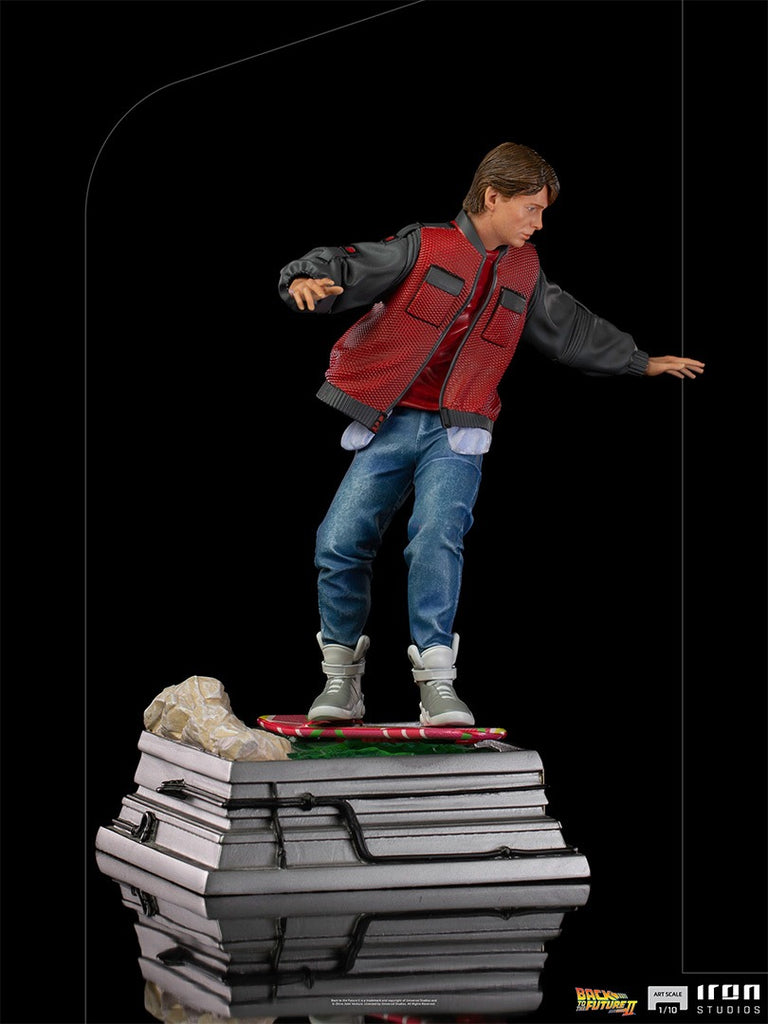 Estátua Marty McFly on Hoverboard - Back to the Future - Art Scale 1/10 - Iron Studios