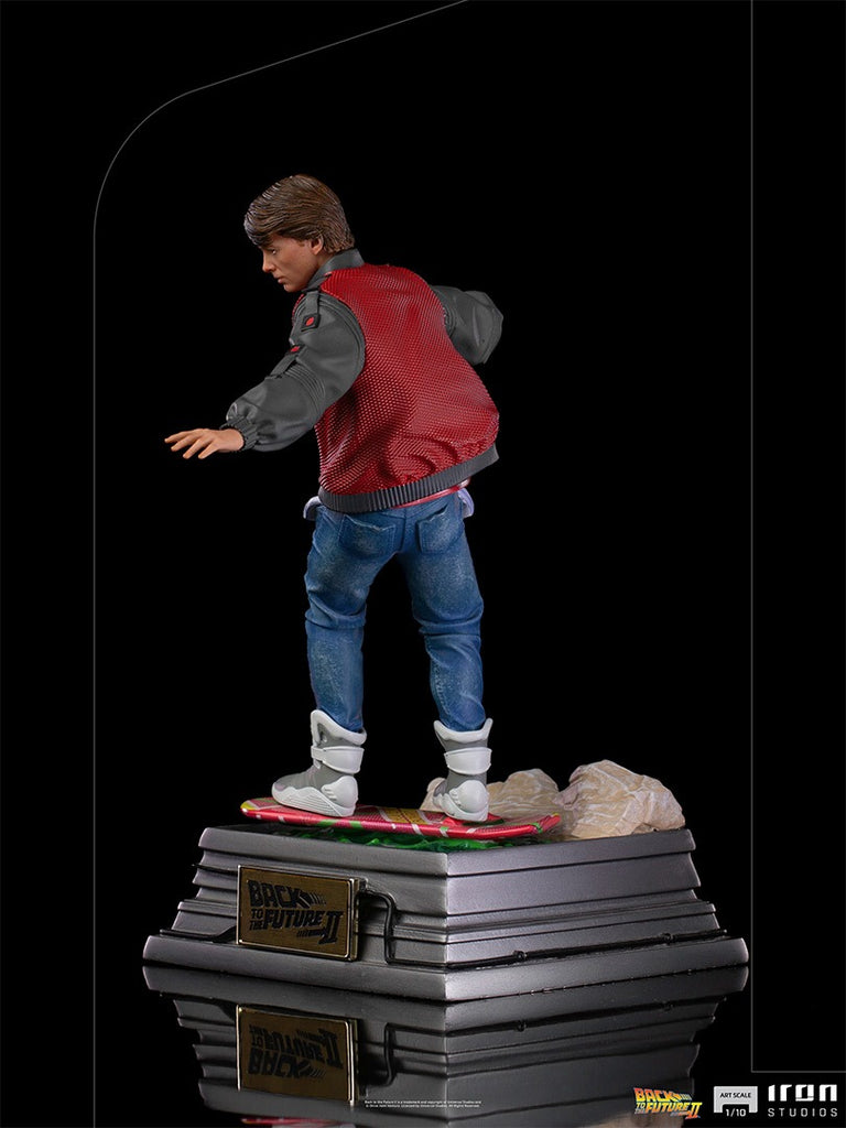 Estátua Marty McFly on Hoverboard - Back to the Future - Art Scale 1/10 - Iron Studios
