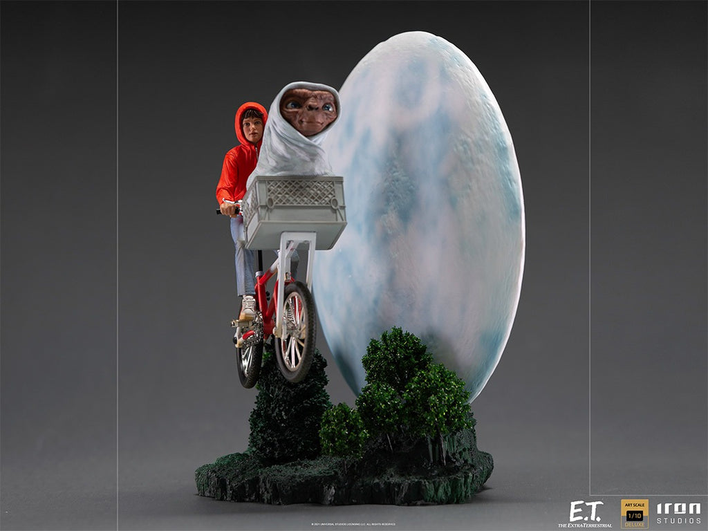 Estátua E.T. & Elliot Deluxe - E.T. - Art Scale 1/10 - Iron Studios
