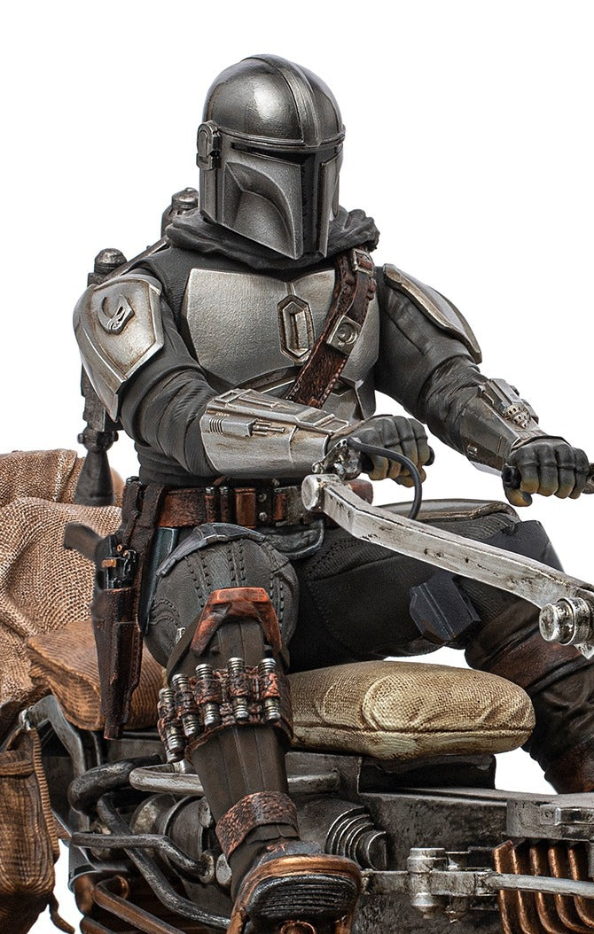 Estátua The Mandalorian on Speederbike Deluxe - The Mandalorian - Art Scale 1/10 - Iron Studios