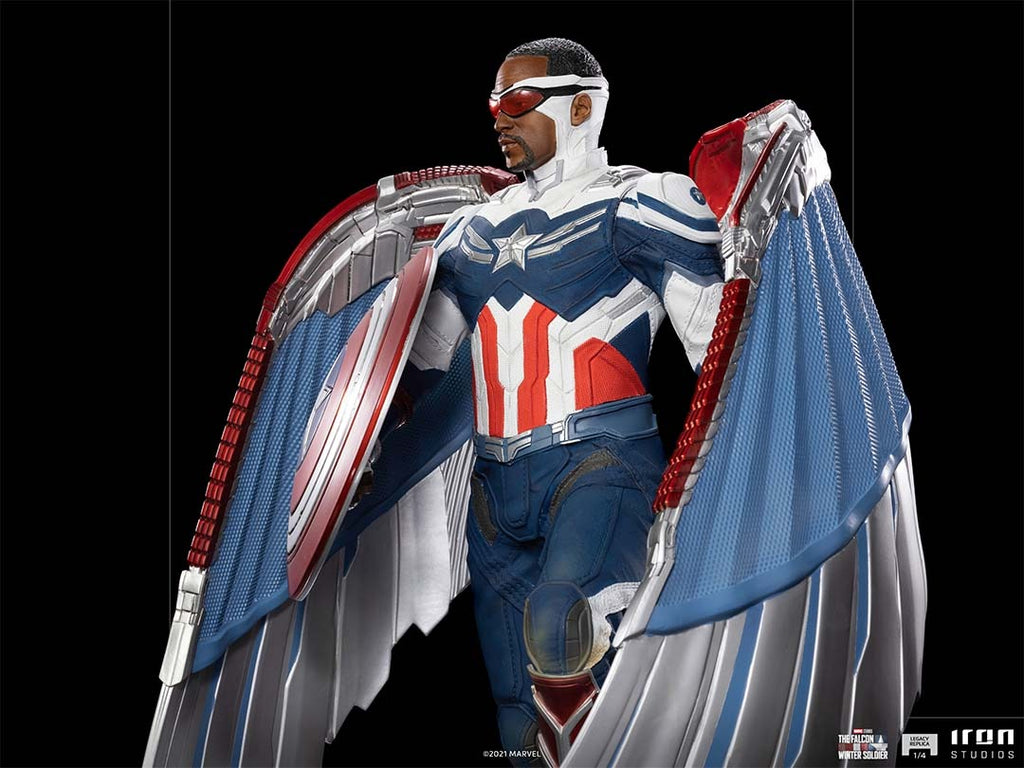 Estátua Capitão America Sam Wilson (Complete) - Falcão e o Soldado Inverna - Legacy Replica 1/4 - Iron Studios