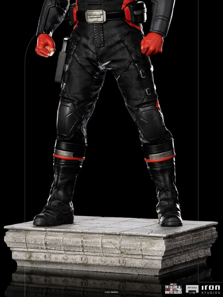 Estátua John Walker (Agente Americano) - O Falcão e o Soldado Invernal - Art Scale 1/10 - Iron Studios