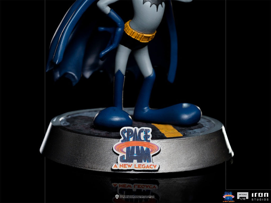 Estátua Pernalonga Batman - Space Jam: A New Legacy - Art Scale 1/10 - Iron Studios