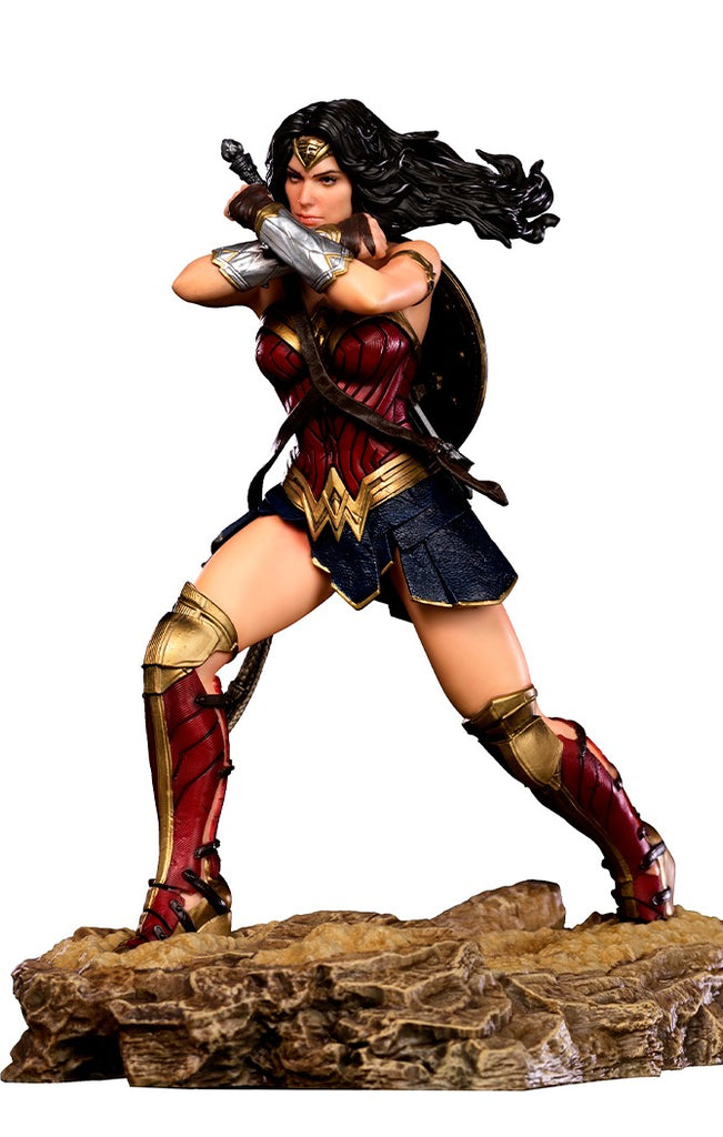Estátua Mulher Maravilha - Ligada Justiça de Zack Snyder - BDS Art Scale 1/10 - Iron Studios