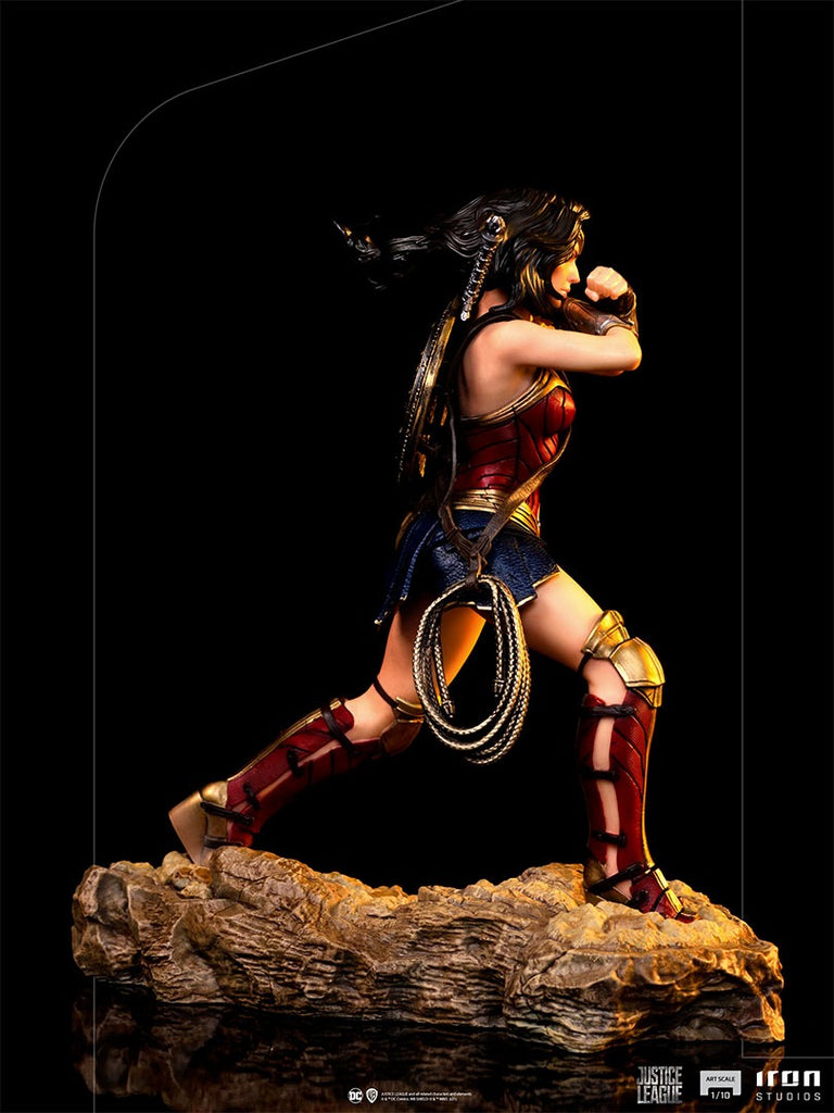 Estátua Mulher Maravilha - Ligada Justiça de Zack Snyder - BDS Art Scale 1/10 - Iron Studios